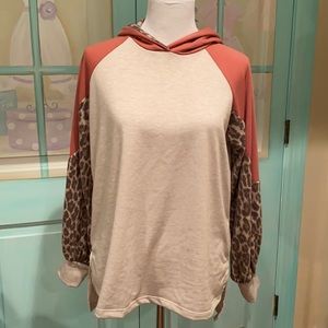 White birch pull over w hood